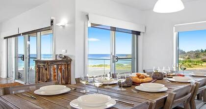 Catalina – beachfront accommodation