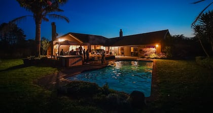 Irwin s Lodge - City Meets Country & Stylish