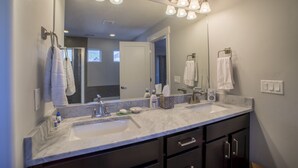 Townhome, Multiple Beds, Non Smoking, Golf View | Bathroom - Kanton 12 on the 1 Fairway at Crater SP (Midway)