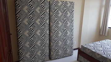 1 quarto, ferros/tábuas de passar roupa, Wi-Fi de cortesia