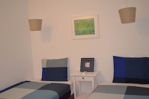 2 bedrooms, iron/ironing board, travel crib, internet