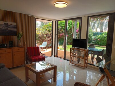 Vacation Home (VV) with garden and private parking near the beach