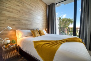 3 bedrooms, in-room safe, desk, iron/ironing board - LAST MINUTE -  Design villa, climatized pool, sea views 6 pers. (Tijoco Bajo)