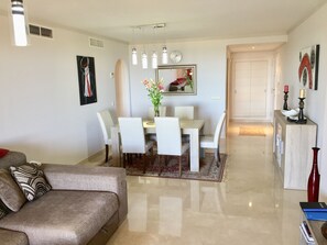 Smart TV, DVD player, books, video library - El Patio de Doña  Julia
Stunning front line 18th hole & full Sea views  (Casares Costa Malaga)