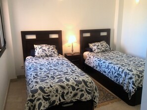 3 habitaciones y caja de seguridad en la habitación 