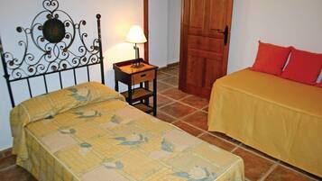 4 slaapkamers, een strijkplank/strijkijzer, wifi, beddengoed