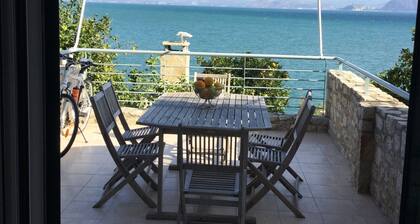 Appartement en bord de mer ÎÎ Ă Kiveri, prĂšs de Nauplie.