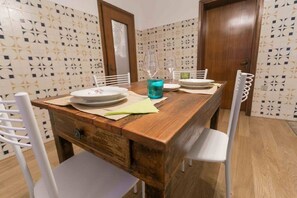 Dining - Bastianello House 1 city center 4 people 027008-LOC-00467 IT027008C3NDXPMMHO (Chioggia)