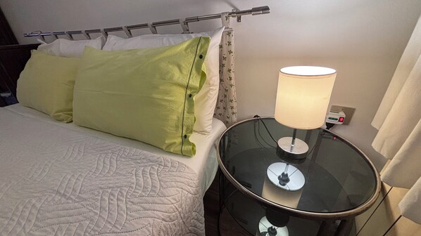 2 bedrooms, iron/ironing board, travel cot, free WiFi