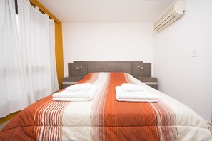 基本公寓, 多張床, 非吸煙房, 城市景 | 熨斗/熨衫板、免費 Wi-Fi、床單