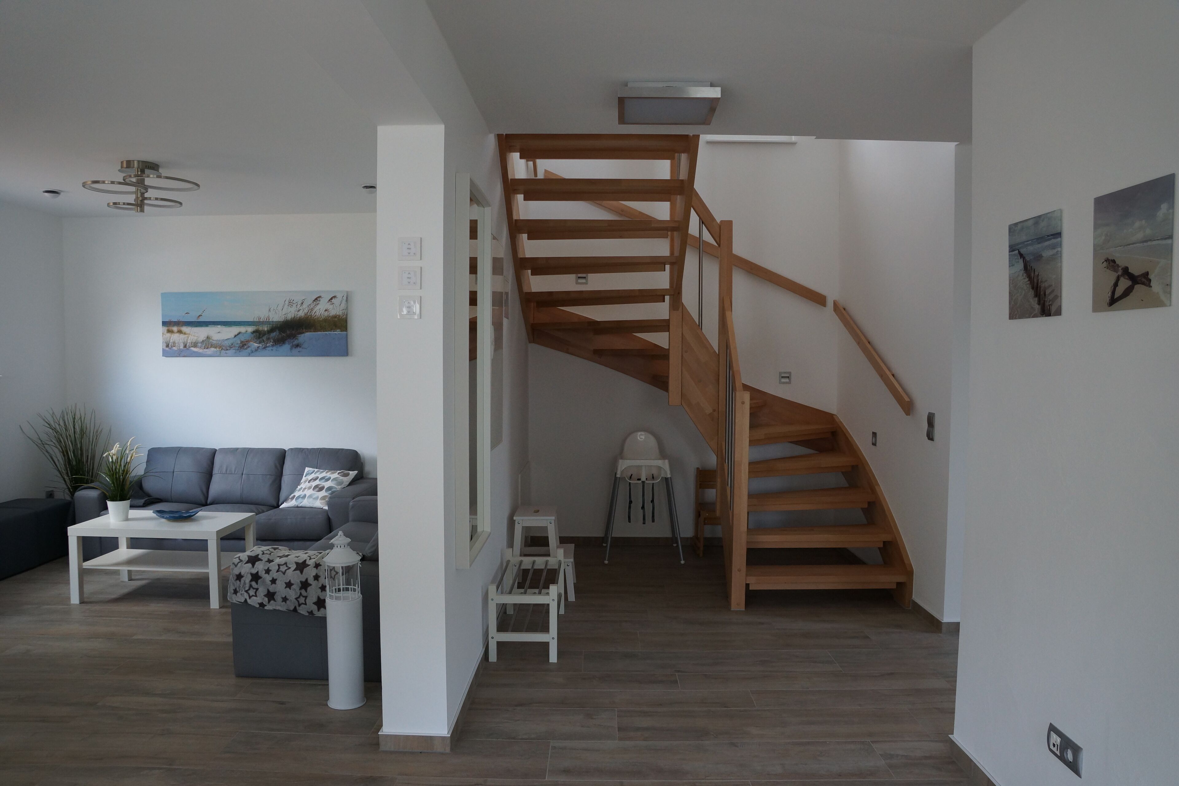 Fernseher, Bücher, Stereoanlage