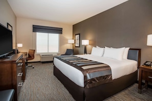 In-room safe, desk, iron/ironing board, free WiFi