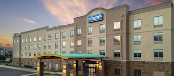 City Express by Marriott Denver Airport