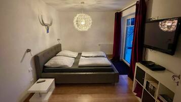 2 makuuhuonetta, Wi-Fi, vuodevaatteet