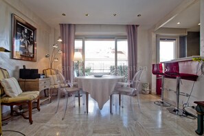 Dining - Isadora-2298-Charming apartment in the heart of Cannes (Cannes)