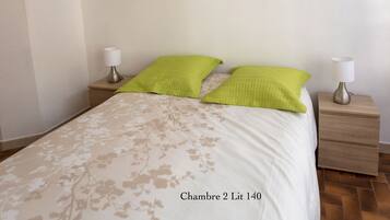3 chambres, fer et planche Ă repasser, Wi-Fi, draps fournis