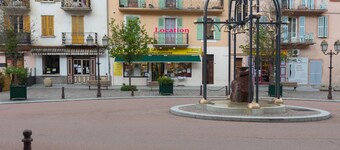 Apartment for 4 people in Guillaumes Résidence Reine jeanne