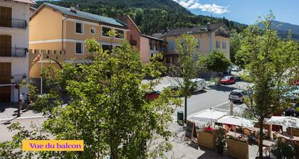 Apartment for 4 people in Guillaumes Résidence Reine jeanne