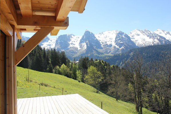 Property grounds - New chalet facing the Aravis, calm, sun (Le Grand-Bornand)