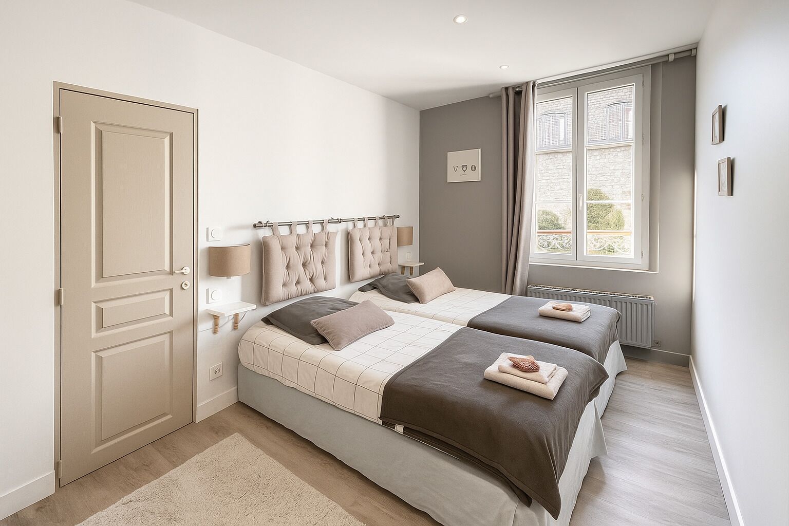 2 chambres, fer et planche à repasser, Wi-Fi, draps fournis