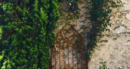Suite familiale de l'Octroi F3 au coeur de Chartres a 55m2 2 chambres, parking