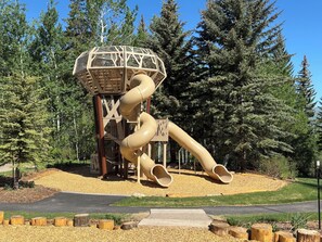 Children’s area - Luxurious Villa Montane home in the heart of Beaver Creek - ideal for families  (Avon)