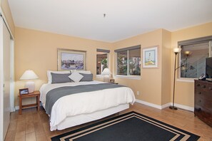 2 bedrooms, Internet, bed sheets - Beautiful  2 Bedroom With View Of The Ocean (Imperial Beach)