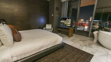 1 bedroom, iron/ironing board, internet, bed sheets