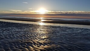 Aan het strand, ligstoelen aan het strand