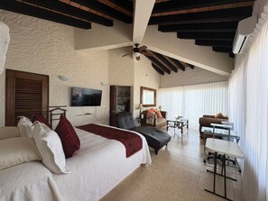 7 soverom, strykejern/-brett, wi-fi (inkludert) og sengetøy