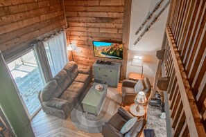 Fernseher, Kamin