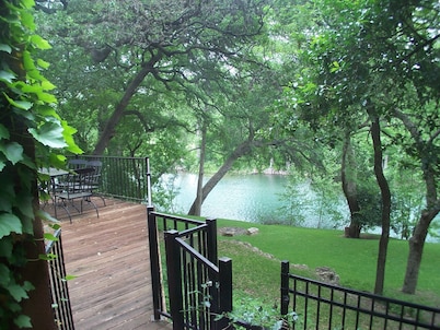 No Flood! Gruene River Home and Cottage on Guadalupe! Sleeps-13. 5 Bed /3.5Baths