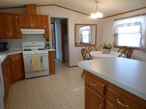 Kitchen/Dining area