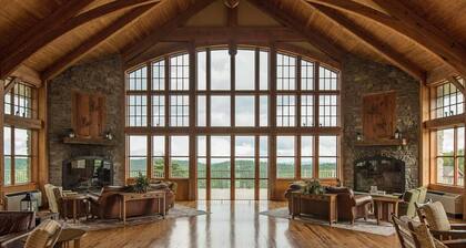 Soaring Eagle #404: 3 bedroom 2 bath Corner Penthouse.