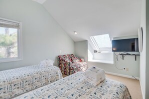 6 makuuhuonetta, tallelokero huoneessa, silitysrauta/-lauta, Wi-Fi