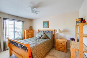 2 bedrooms, iron/ironing board, Internet, bed sheets