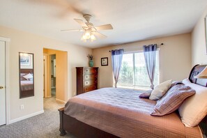 2 bedrooms, iron/ironing board, Internet, bed sheets