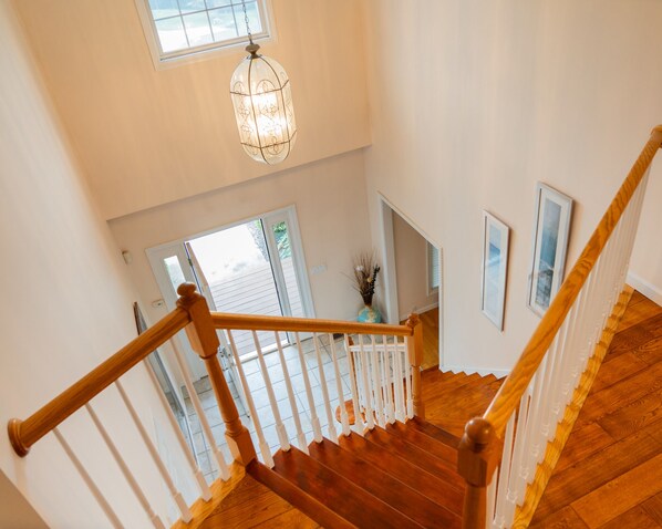 Interior - Mystic Seaport near beach, downtown & casinos (Mystic)