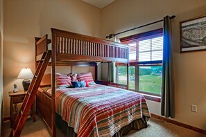 3 quartos, Wi-Fi de cortesia, roupa de cama