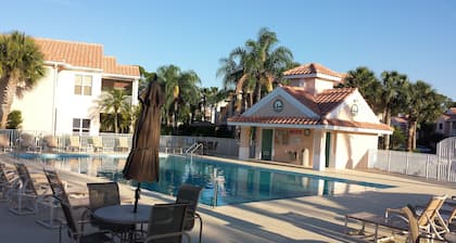 1 BR Pasos de increíble piscina!