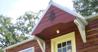 Cedar Haven Rolla - Relax in comfort close to downtown!