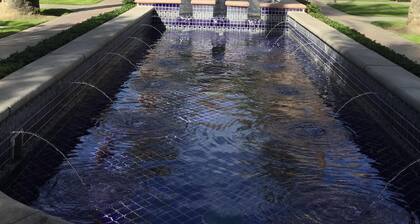 Reduced!! Designer's touch, experience the difference, immaculate, luxurious