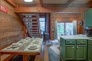 Interior - Powder Monkey 4: 2 Bedrooms Plus Sleeping Loft, 2 Full Baths: Slope Side (Snowshoe)