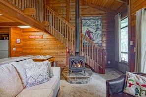 Interior - Powder Monkey 4: 2 Bedrooms Plus Sleeping Loft, 2 Full Baths: Slope Side (Snowshoe)