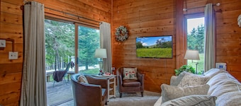 Powder Monkey 4: 2 Bedrooms Plus Sleeping Loft, 2 Full Baths: Slope Side