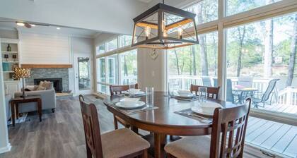 Reynolds lakefront golfers paradise with kayaks