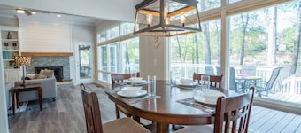 Reynolds lakefront golfers paradise with kayaks