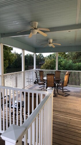 Crusin the Coast! Waterfront  Home - Fish, Boat, BBQ, Sit Back, Relax & Enjoy! 