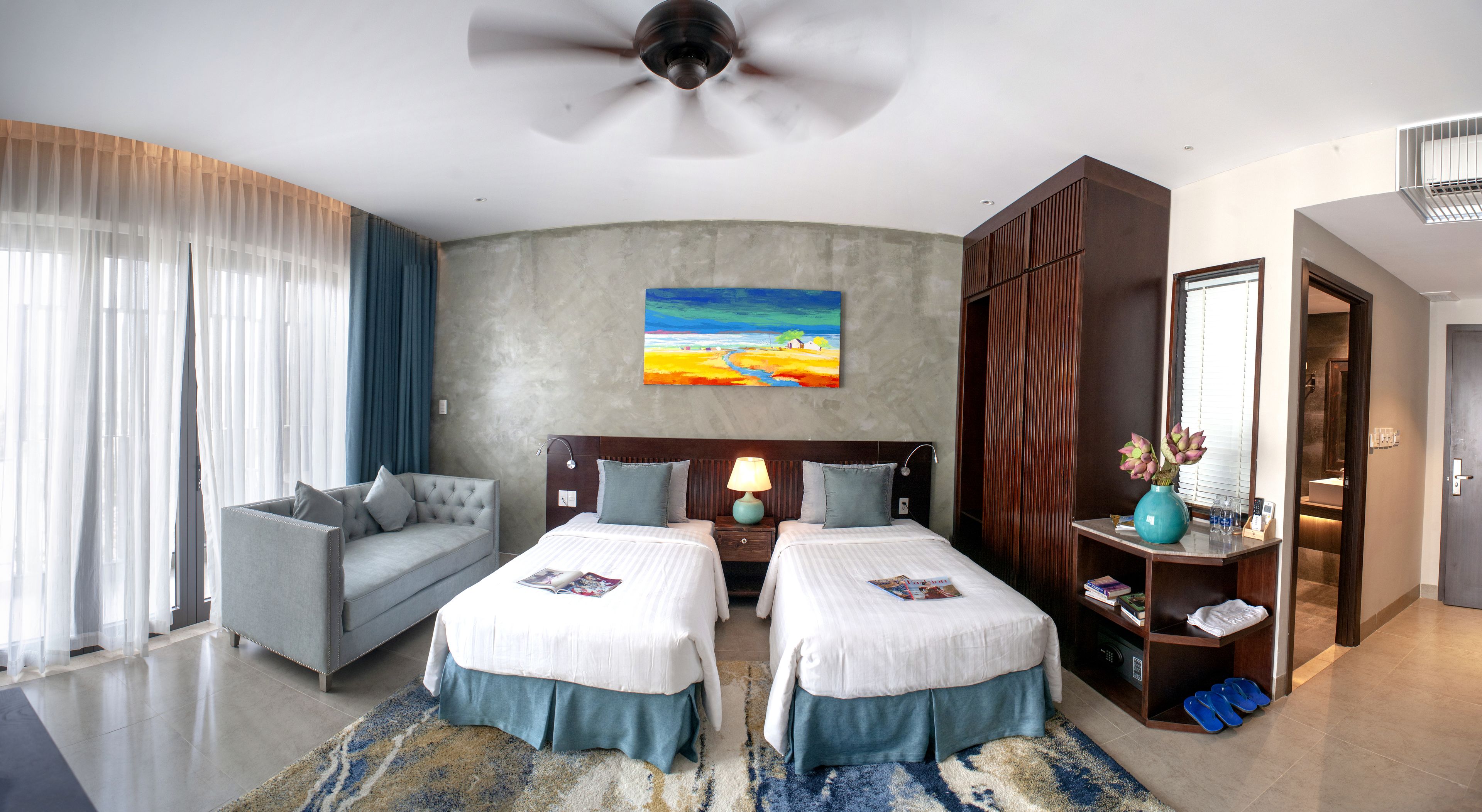 Design Apartment, 2 Twin Beds, City View | View from room