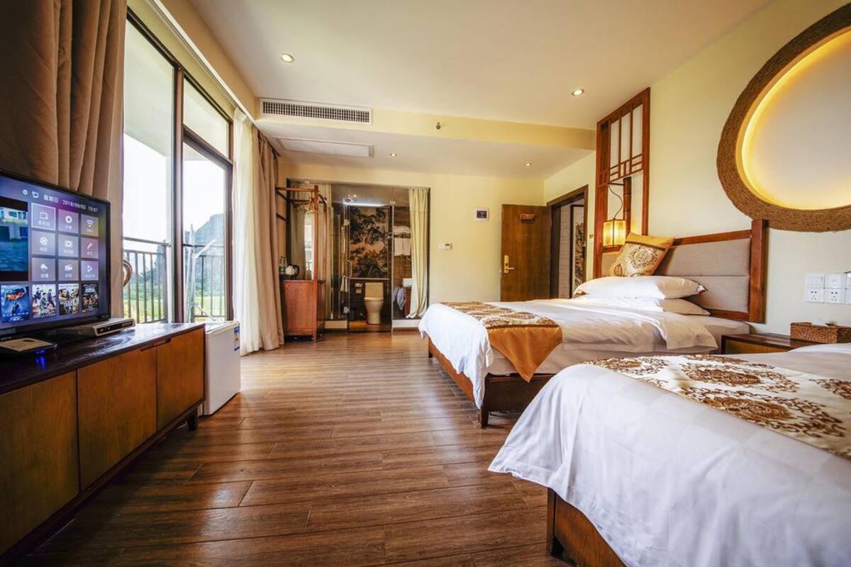 Desk, blackout curtains, free WiFi, bed sheets